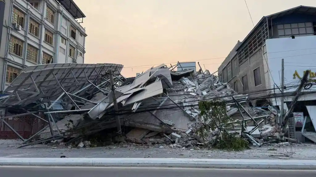 曼德勒房屋倒塌，受损严重